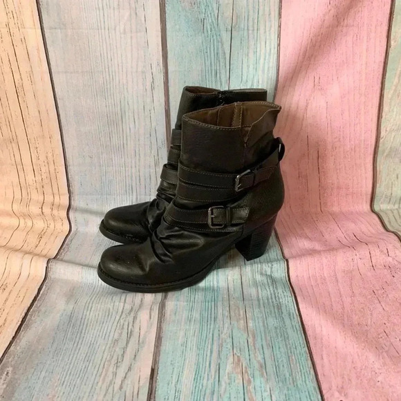 Natural soul by Naturalizer heel buckle round toe boots - Picture 1 of 14